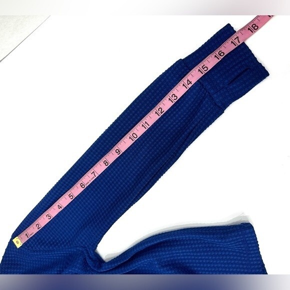 Xersion Girls Blue Athletic Long Sleeve Shirt with thumb holes Sz XS 6/6X - Picture 9 of 10